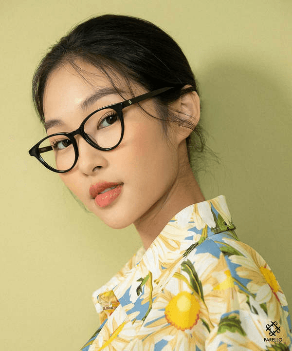 Nên đeo kính gọng nhựa hay kim loại? Nên đeo gọng loại nào?