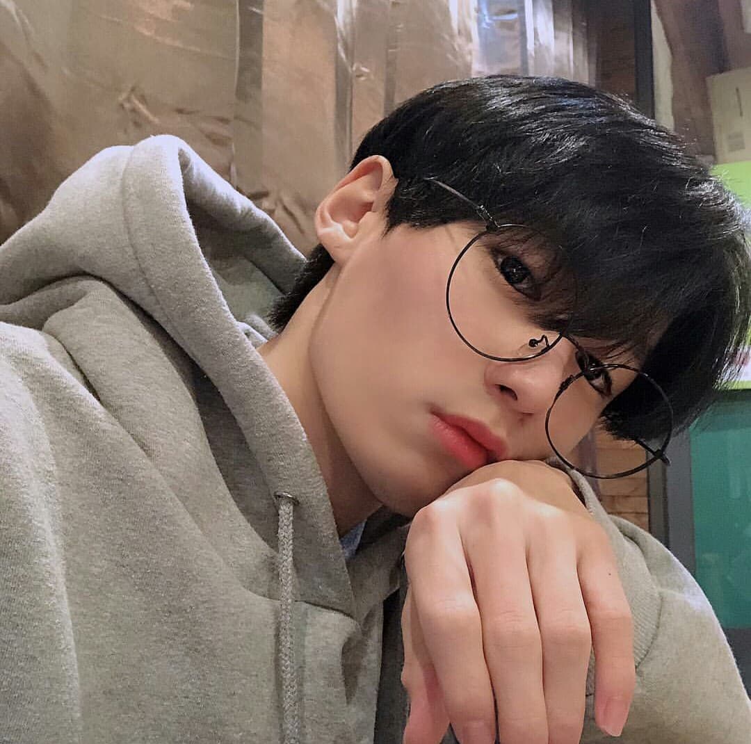 Kính không độ siêu hot trend