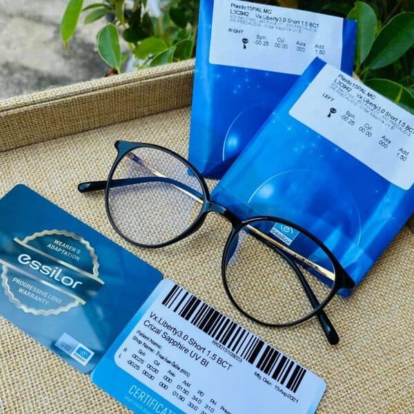 Essilor Varilux: Kính đa tròng mang đến thị lực hoàn hảo