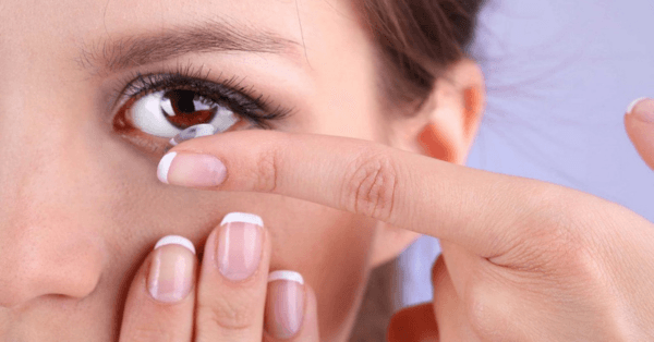Bao nhiêu tuổi được đeo lens? Nên chọn lens thế nào?